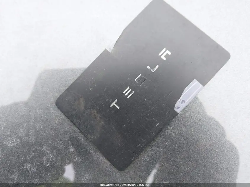 2018 TESLA MODEL 3 LONG RANGE/PERFORMANCE