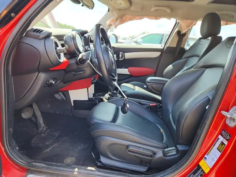 2015 MINI COOPER S  