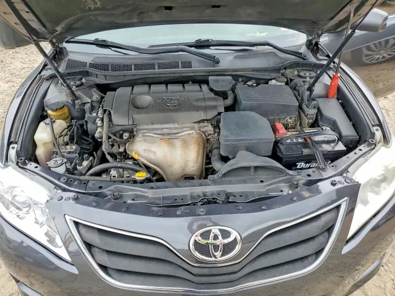2010 TOYOTA CAMRY LE  
