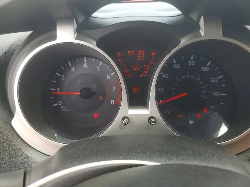 2015 NISSAN JUKE S  