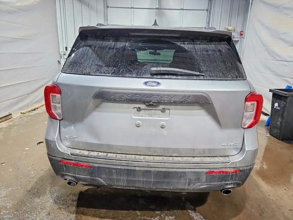2022 FORD EXPLORER XLT  
