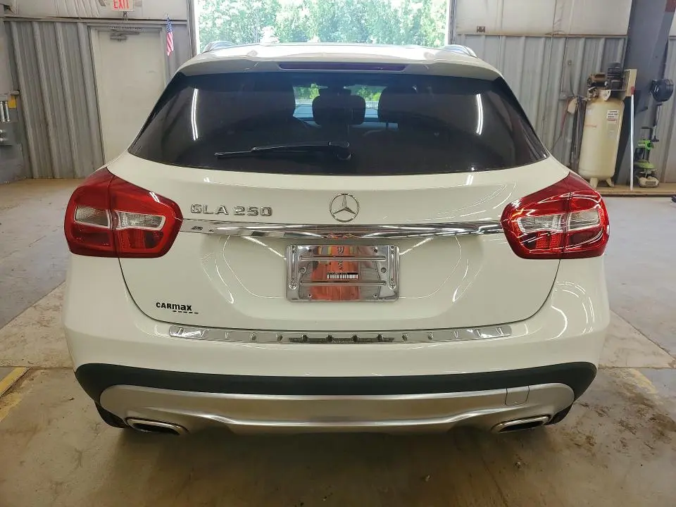 2015 MERCEDES-BENZ GLA 250  