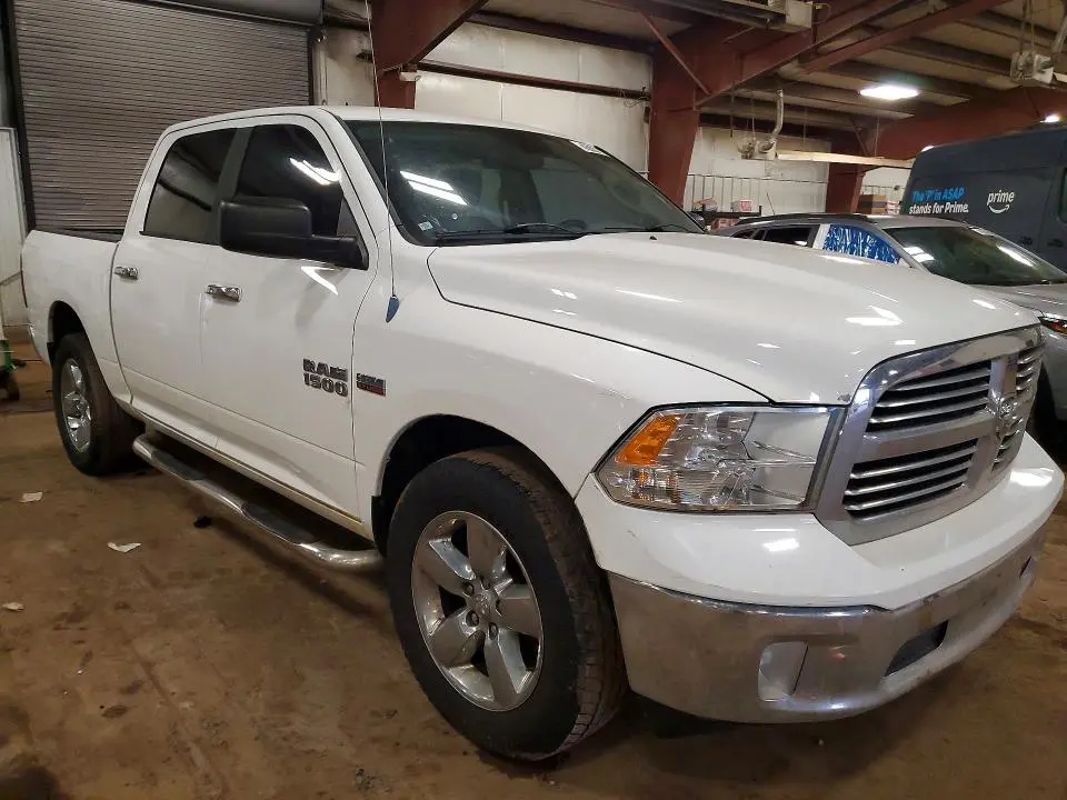 2013 RAM 1500 SLT  