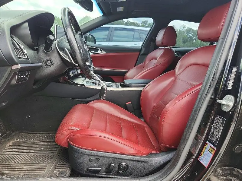 2019 KIA STINGER GT2  