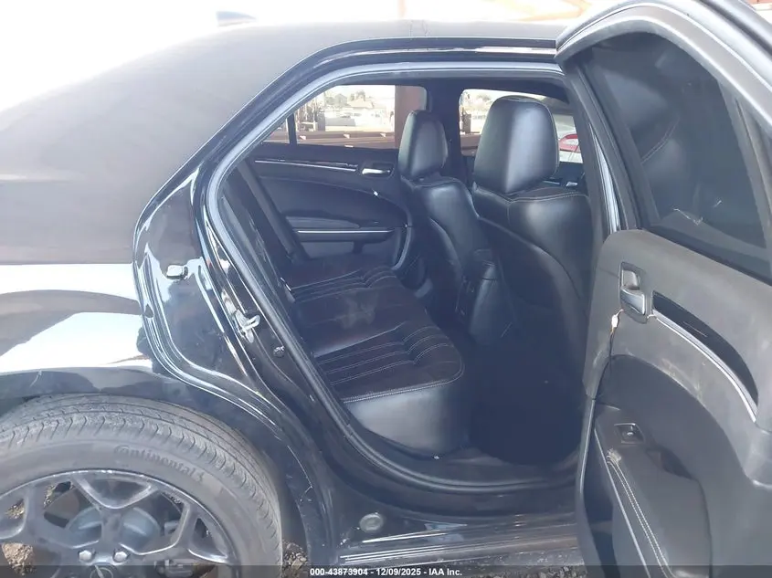 2019 CHRYSLER 300 300S