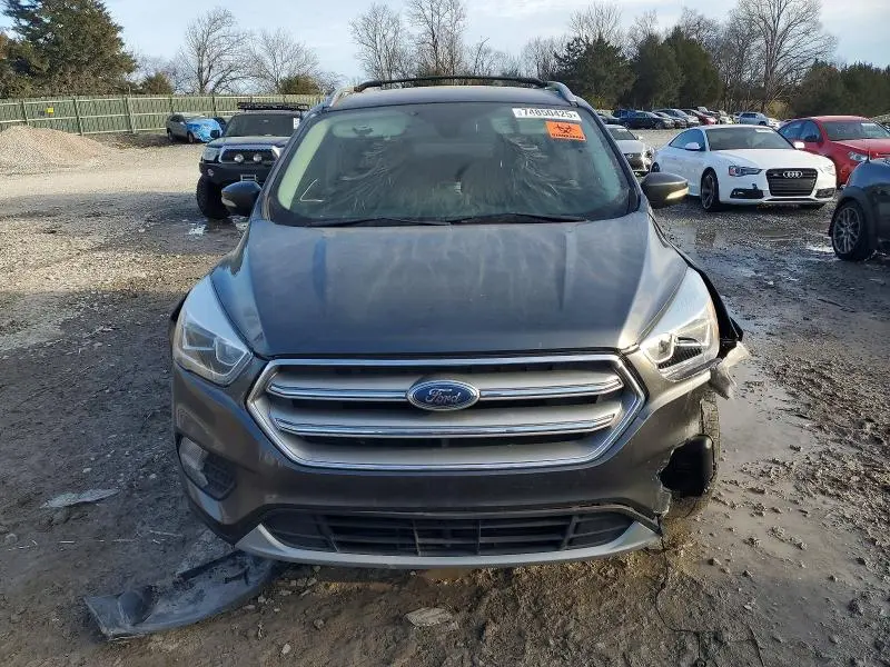 2017 FORD ESCAPE TITANIUM  