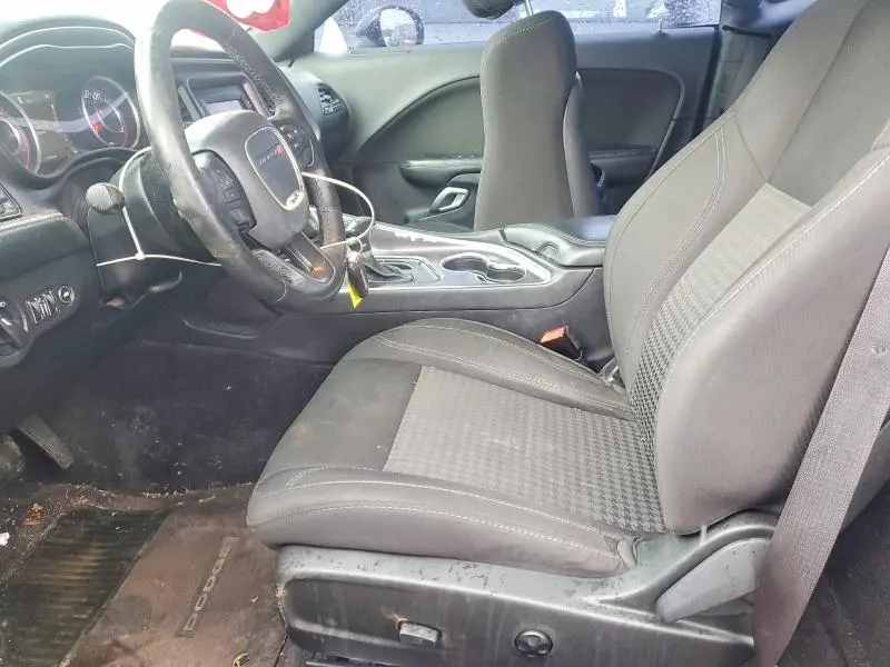 2016 DODGE CHALLENGER SXT  