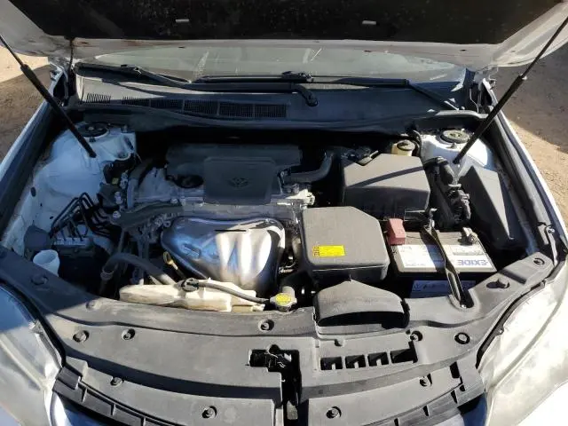 2015 TOYOTA CAMRY LE  