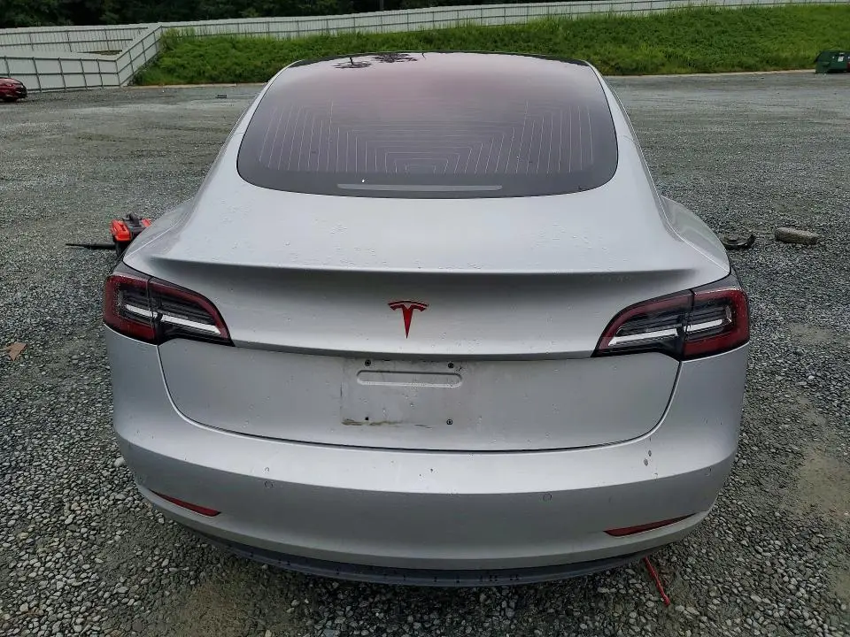2018 TESLA MODEL 3   