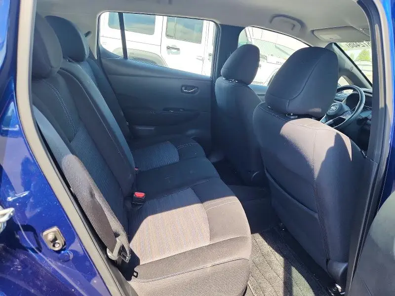 2019 NISSAN LEAF SV PLUS  