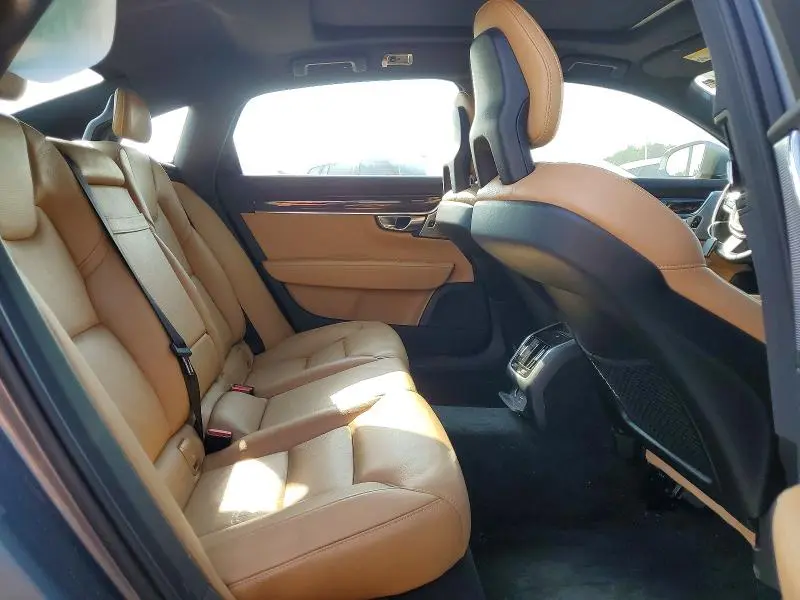 2018 VOLVO S90 T6 MOMENTUM  