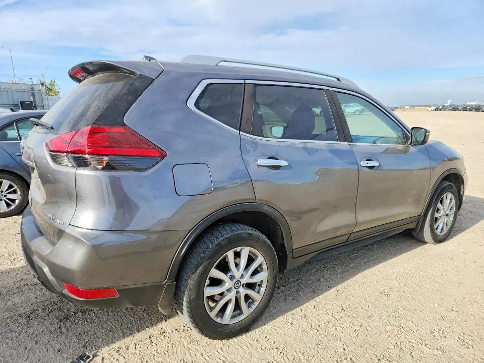 2017 NISSAN ROGUE SV  