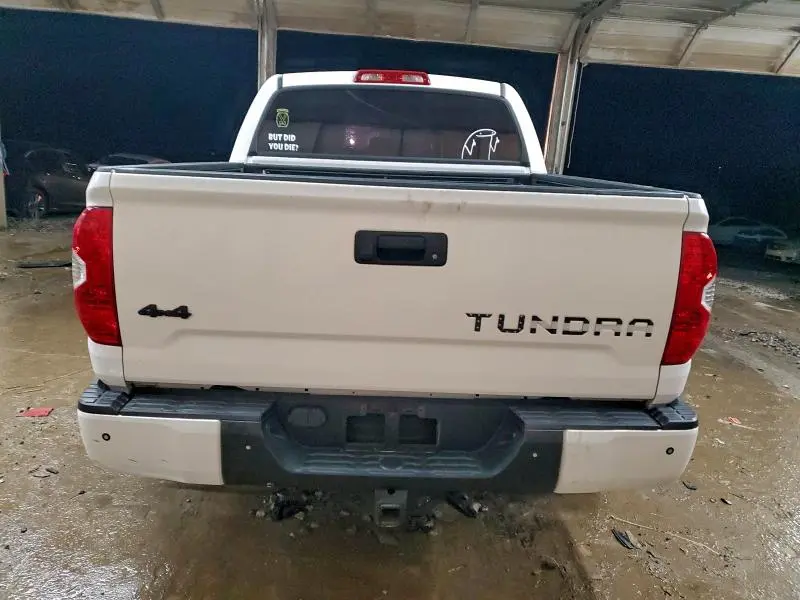 2018 TOYOTA TUNDRA CREWMAX LIMITED  