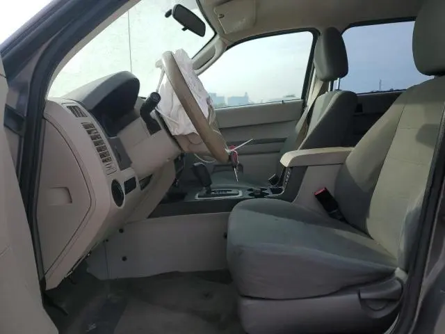 2011 FORD ESCAPE XLS  