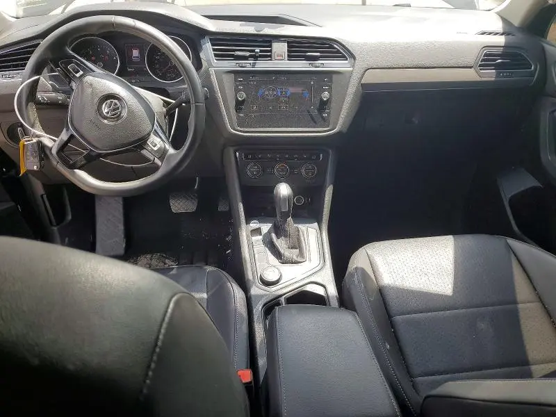 2021 VOLKSWAGEN TIGUAN SE  