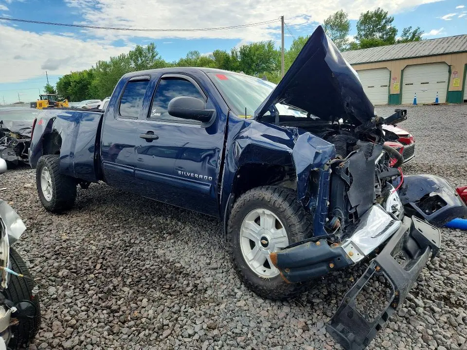 2011 CHEVROLET SILVERADO K1500 LT  