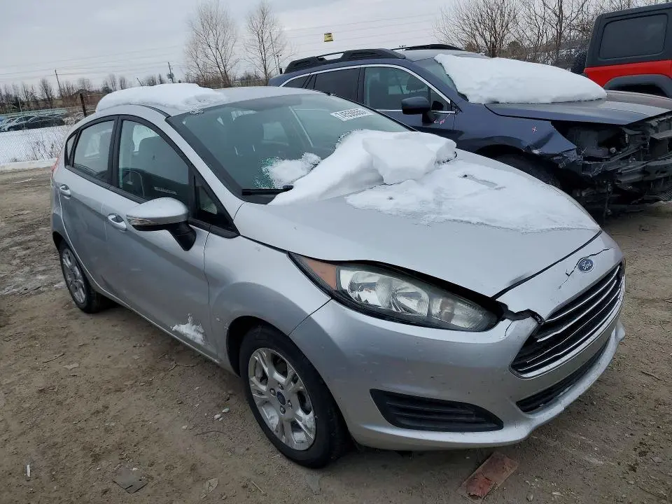 2015 FORD FIESTA SE  