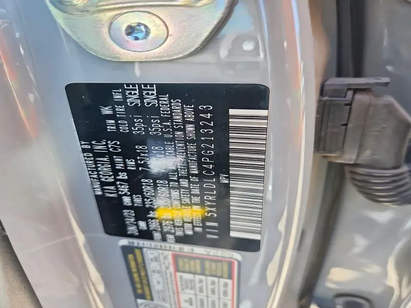 2023 KIA SORENTO S  