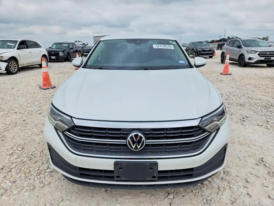 2024 VOLKSWAGEN JETTA SE  