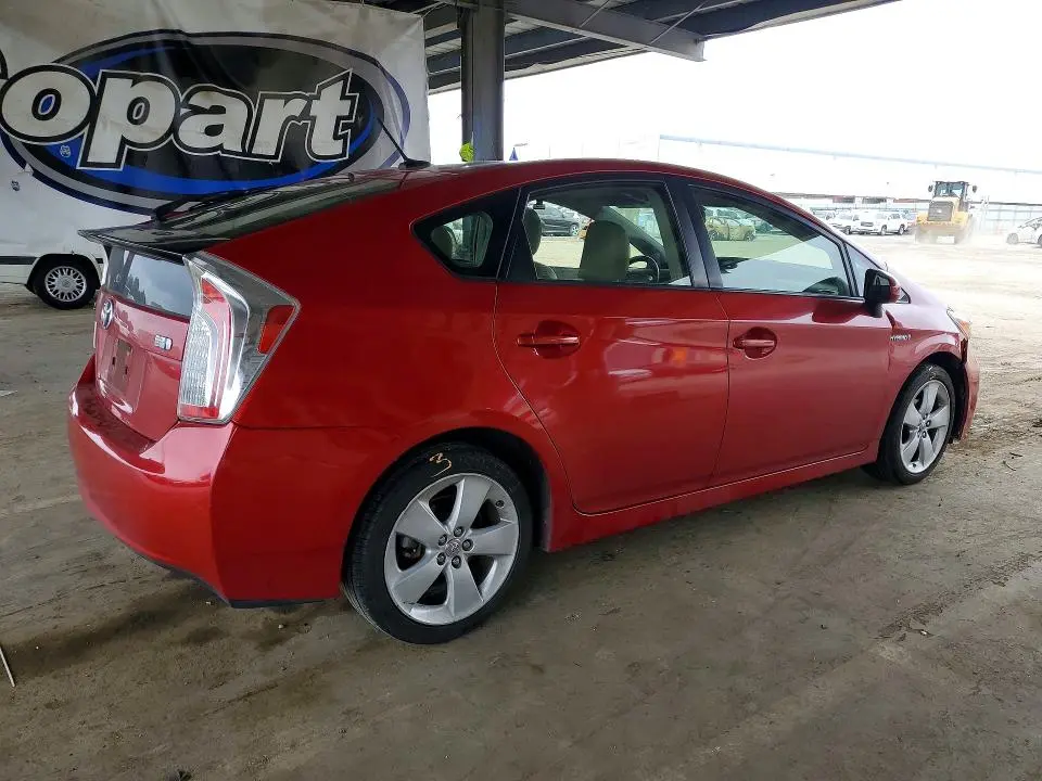 2013 TOYOTA PRIUS FIVE  