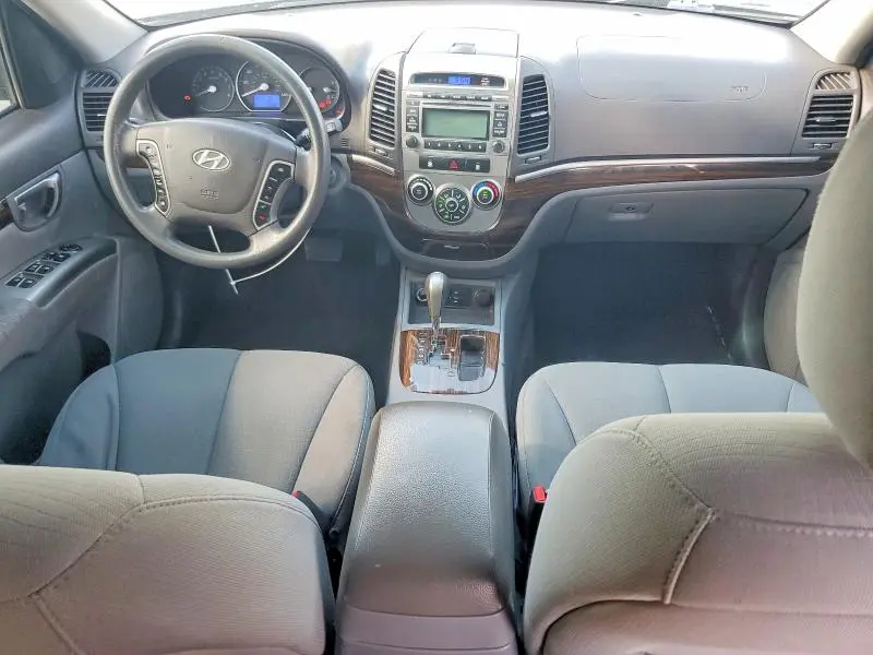 2011 HYUNDAI SANTA FE GLS  