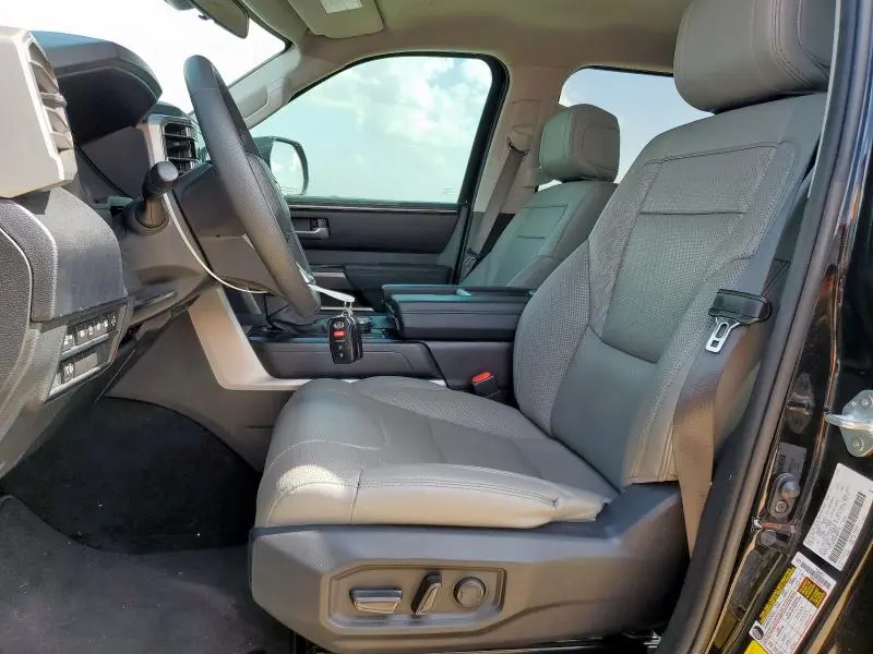 2023 TOYOTA TUNDRA CREWMAX SR  