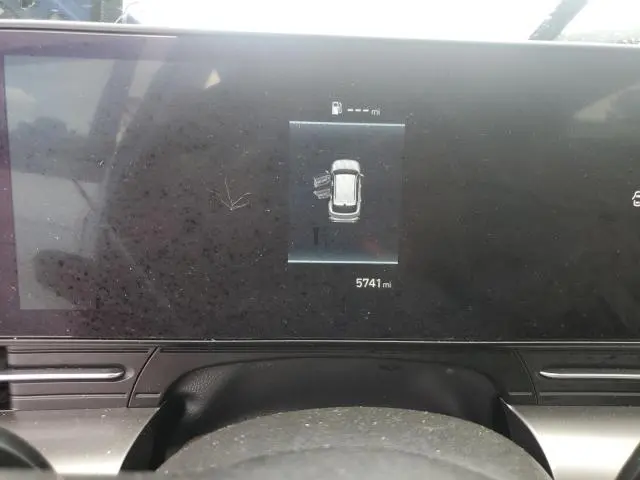 2025 HYUNDAI KONA SE  