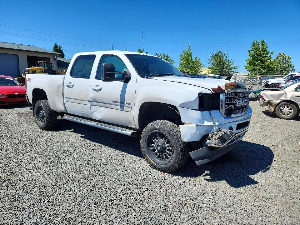 2014 GMC SIERRA K2500 DENALI  