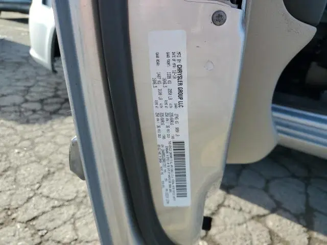 2011 CHRYSLER TOWN & COUNTRY TOURING  