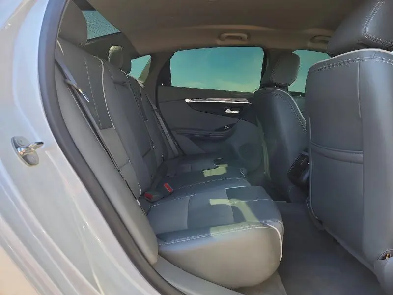 2015 CHEVROLET IMPALA LT  