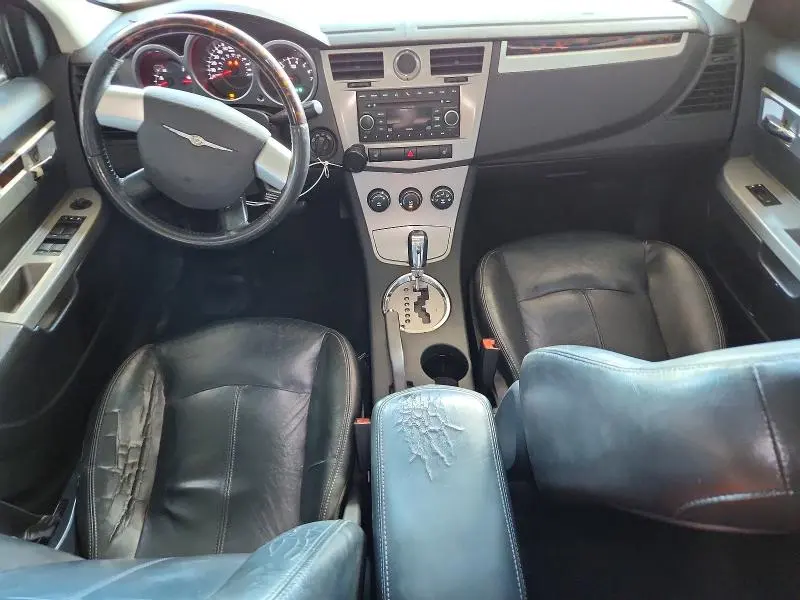 2010 CHRYSLER SEBRING LIMITED  