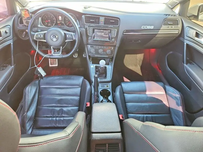 2015 VOLKSWAGEN GTI   