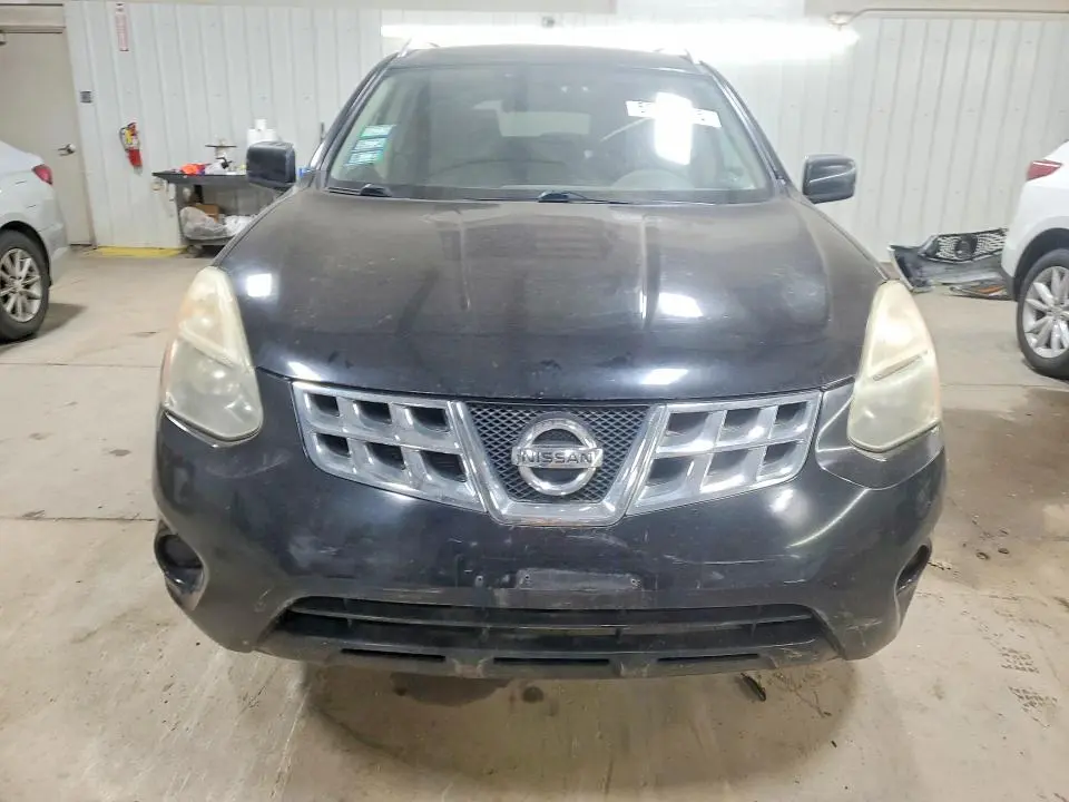 2011 NISSAN ROGUE S  