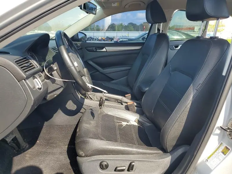 2014 VOLKSWAGEN PASSAT SE  