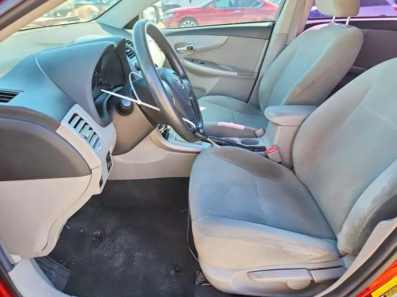 2011 TOYOTA COROLLA LE