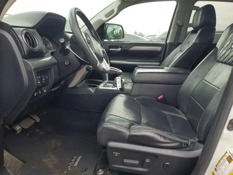 2017 TOYOTA TUNDRA PLATINUM  