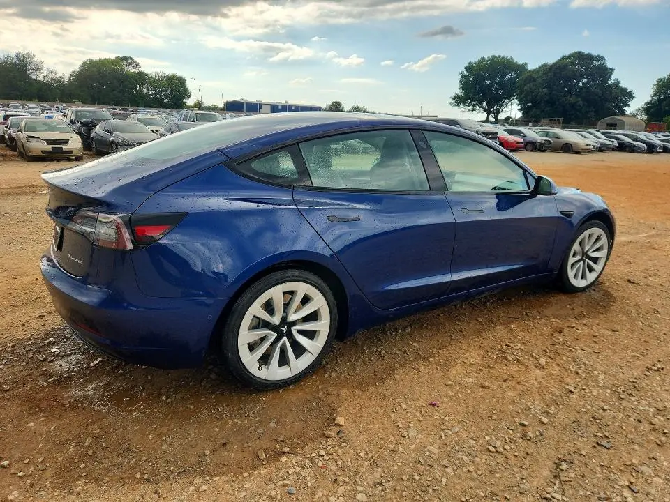 2022 TESLA MODEL 3   