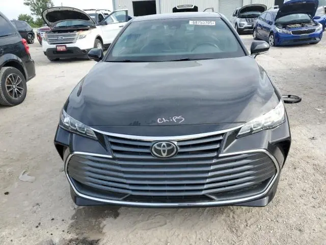 2020 TOYOTA AVALON XLE  