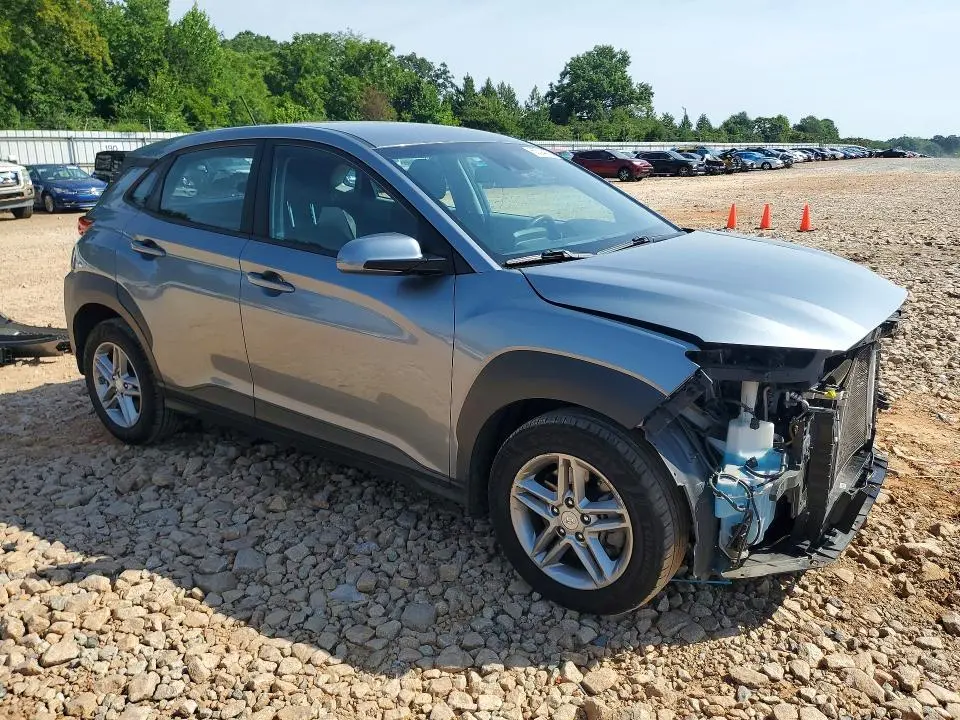 2020 HYUNDAI KONA SE  