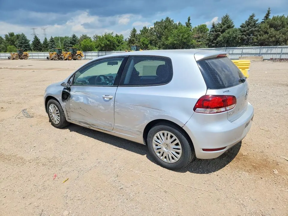 2010 VOLKSWAGEN GOLF   