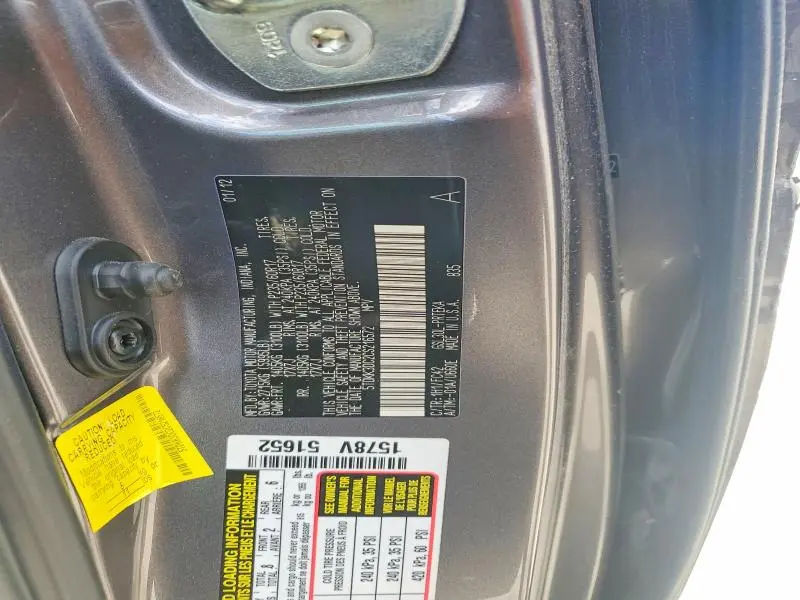 2012 TOYOTA SIENNA LE  