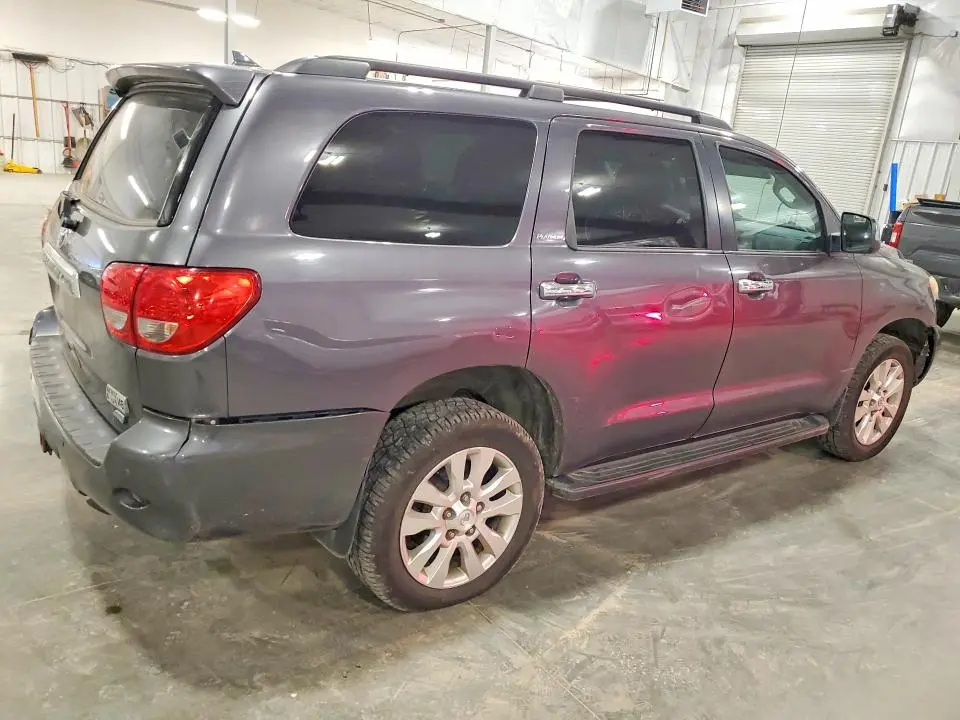 2013 TOYOTA SEQUOIA PLATINUM  