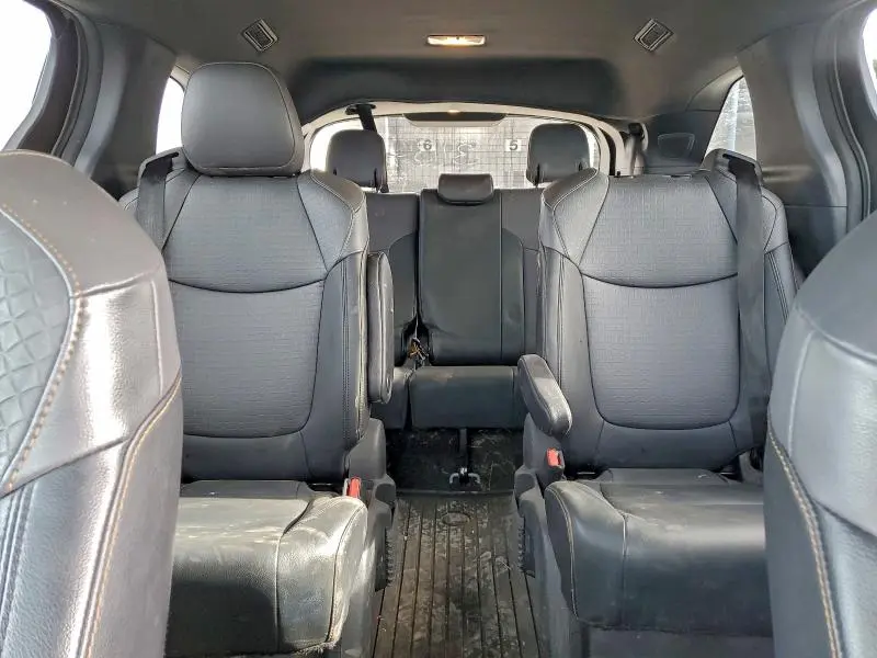 2022 TOYOTA SIENNA WOODLAND EDITION  
