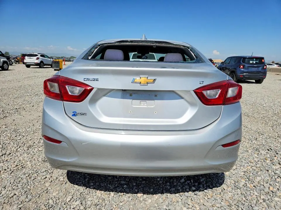 2019 CHEVROLET CRUZE LT  