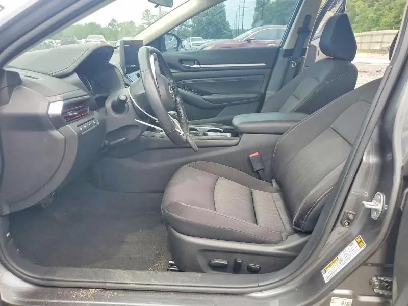 2023 NISSAN ALTIMA SV  