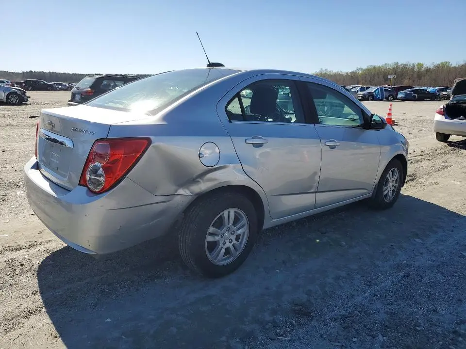 2015 CHEVROLET SONIC LT  