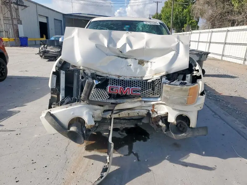 2013 GMC SIERRA K1500 DENALI  