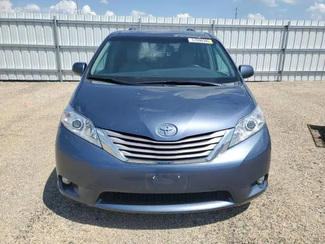 2015 TOYOTA SIENNA XLE