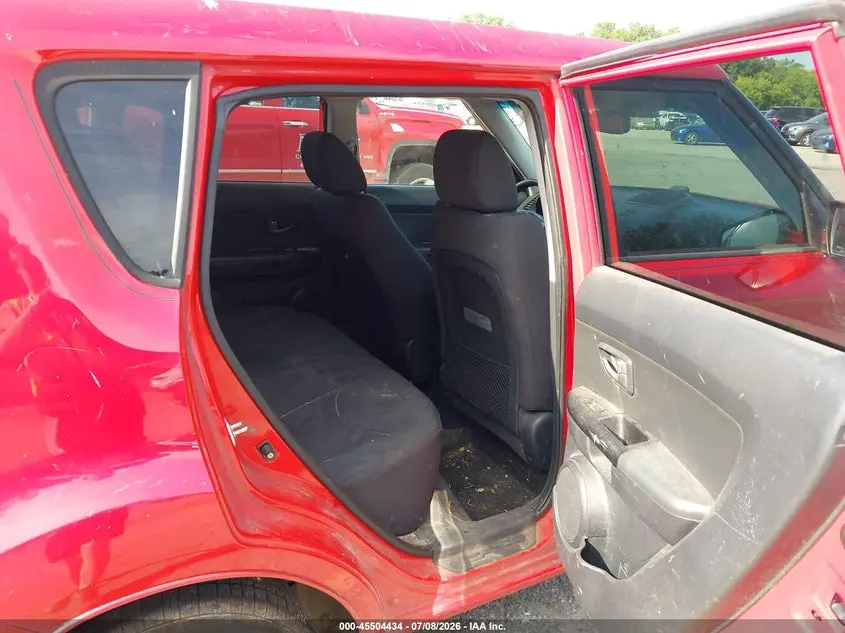 2011 KIA SOUL +