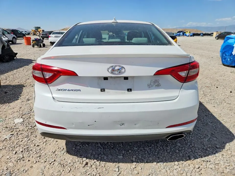 2016 HYUNDAI SONATA SE  